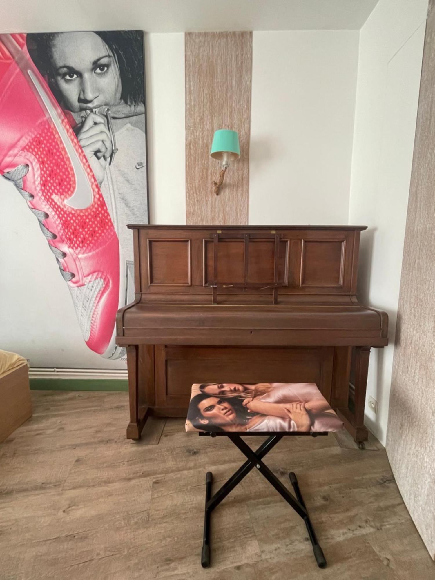 Red Flat Paris Apartment Екстериор снимка